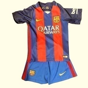 Barcelona Soccer Team Jersey & Short Set
 Size 6